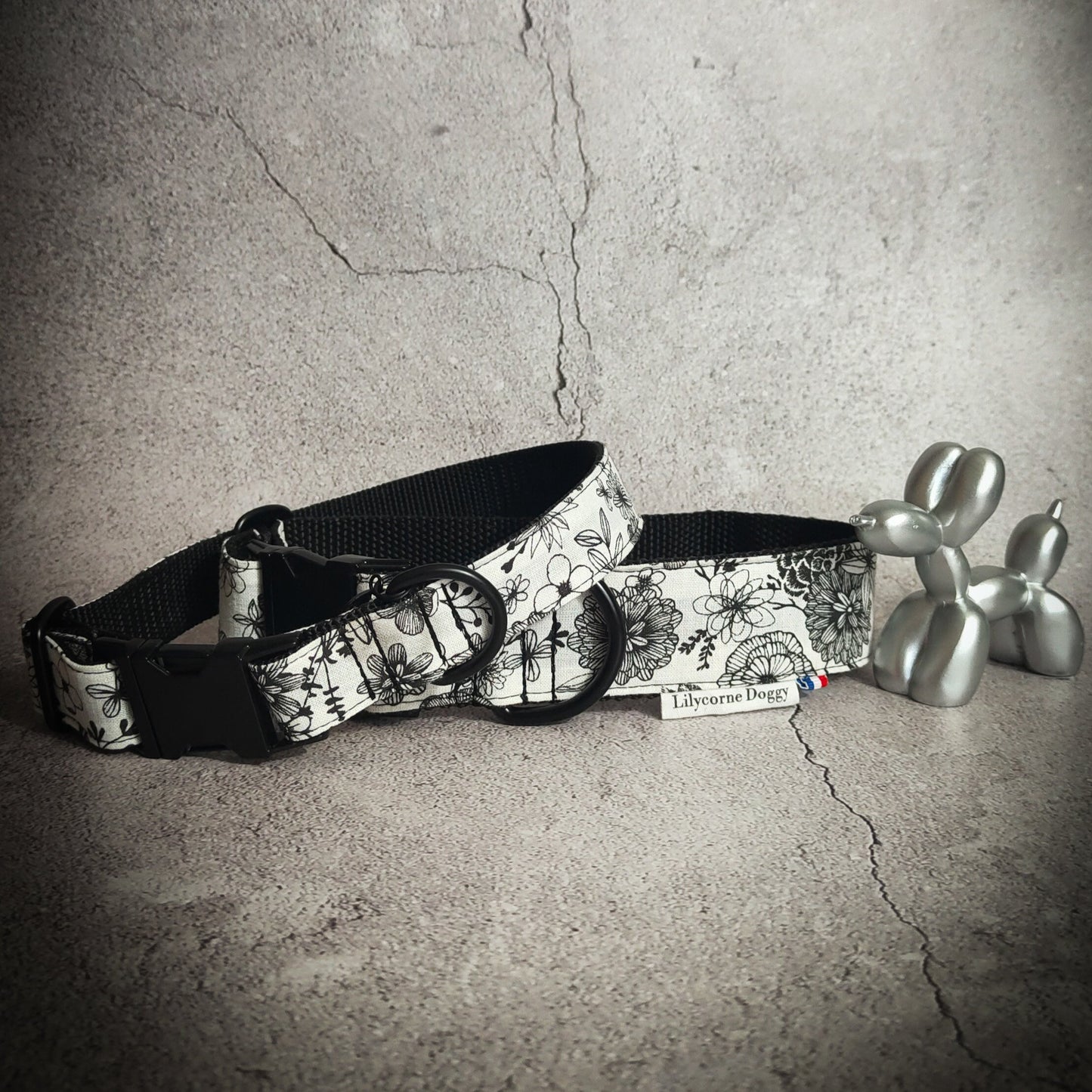 Collier pour chien pivoine noir et blanc