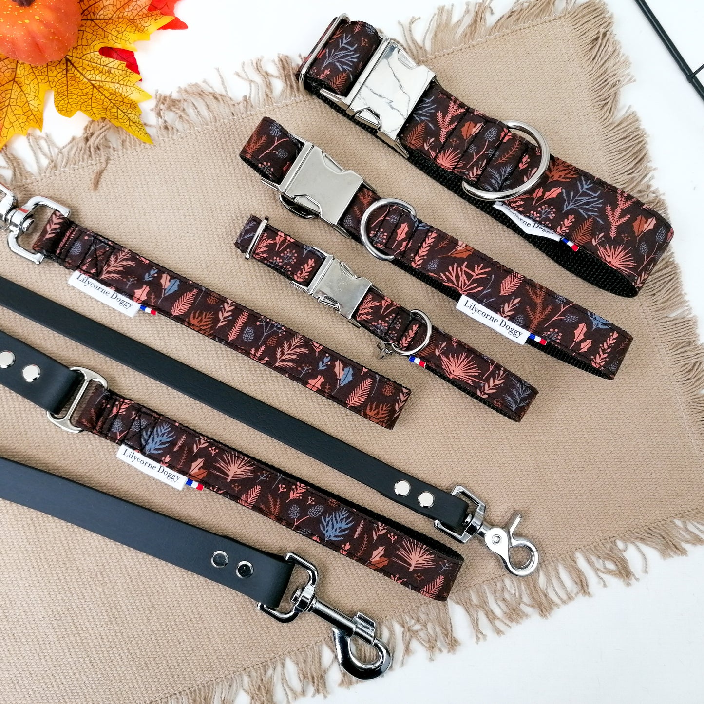 Collier pour chien : feuilles cuivrées